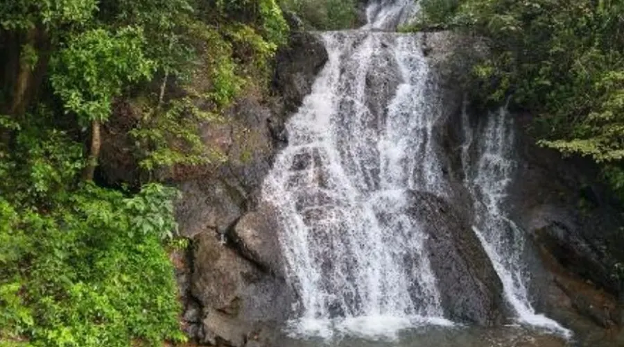 Bamanbudo Waterfall, Goa